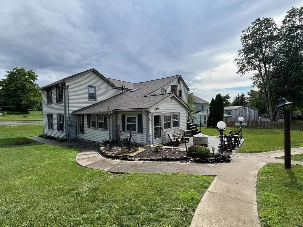 411 E 2nd Street Perryville KY 40468