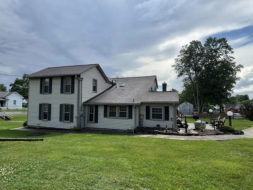 411 E 2nd Street Perryville KY 40468