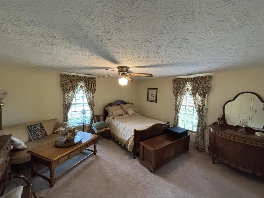 411 E 2nd Street Perryville KY 40468