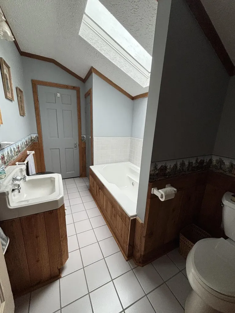 411 E 2nd Street Perryville KY 40468