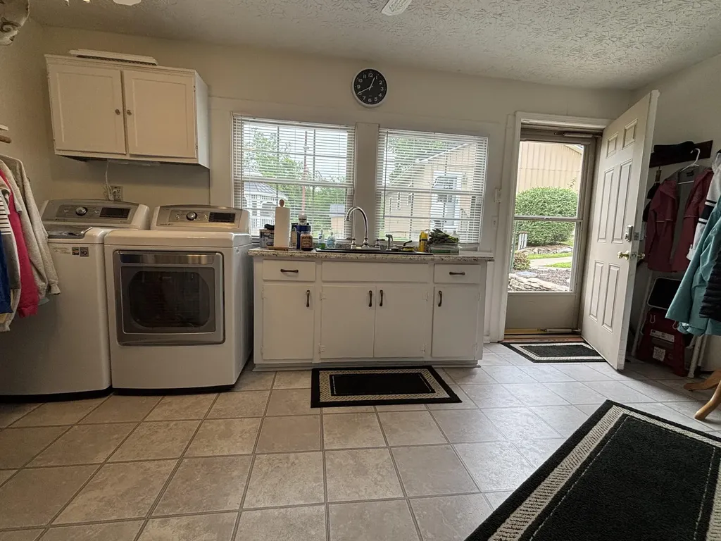 411 E 2nd Street Perryville KY 40468