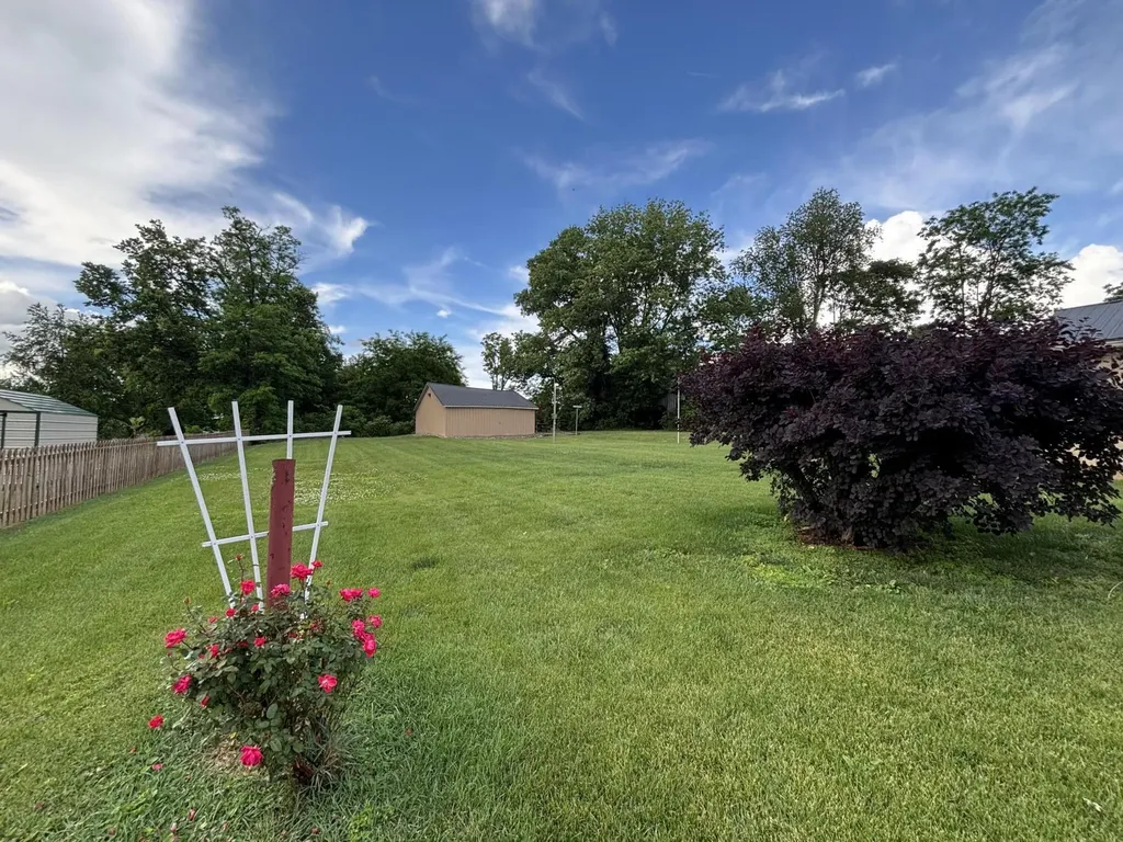 411 E 2nd Street Perryville KY 40468