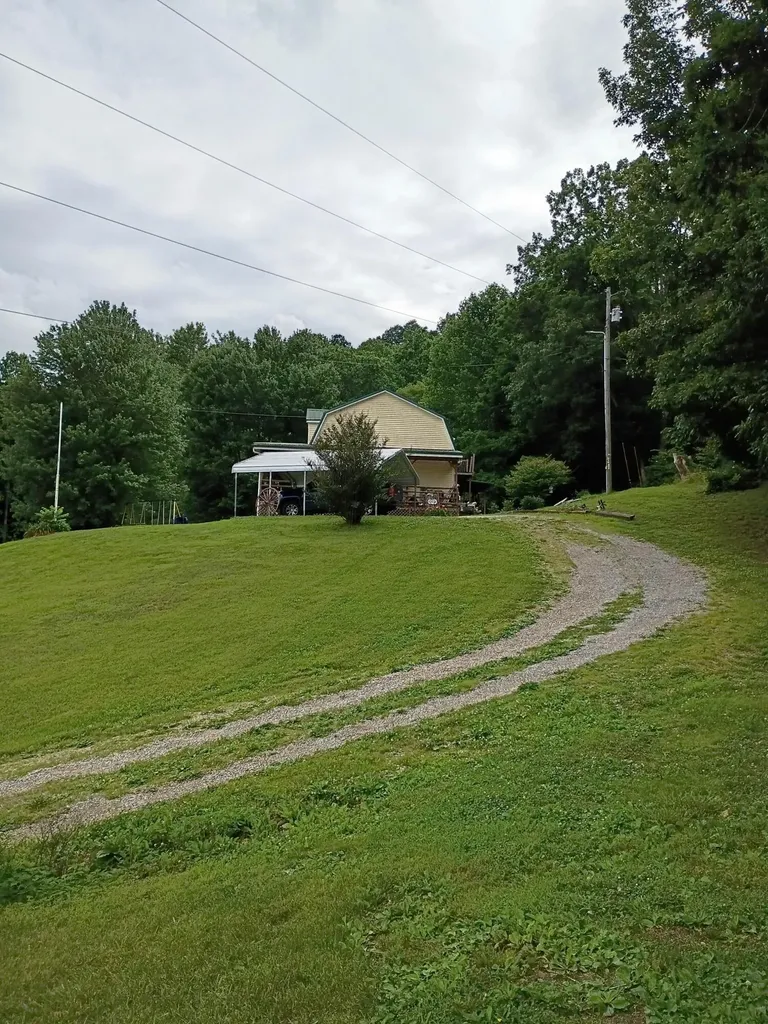 417 Clearview Drive Hustonville KY 40437