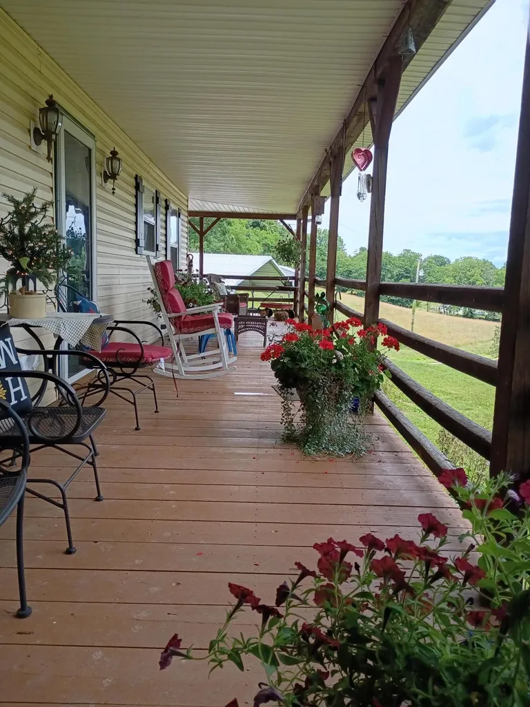 417 Clearview Drive Hustonville KY 40437