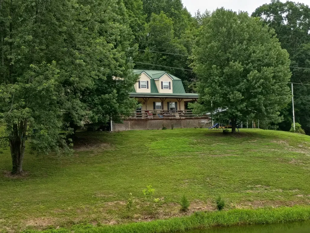 417 Clearview Drive Hustonville KY 40437
