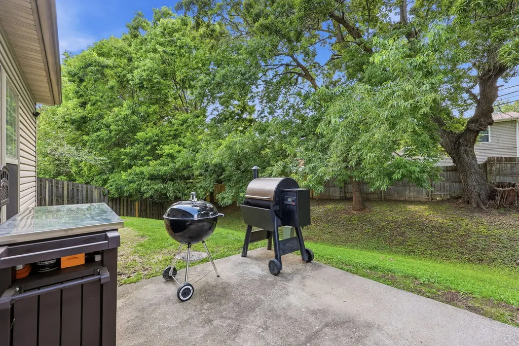 501 Rhodora Ridge Lexington KY 40517