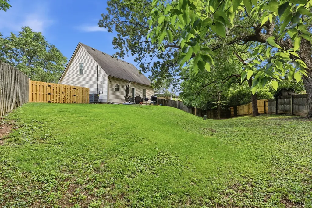 501 Rhodora Ridge Lexington KY 40517
