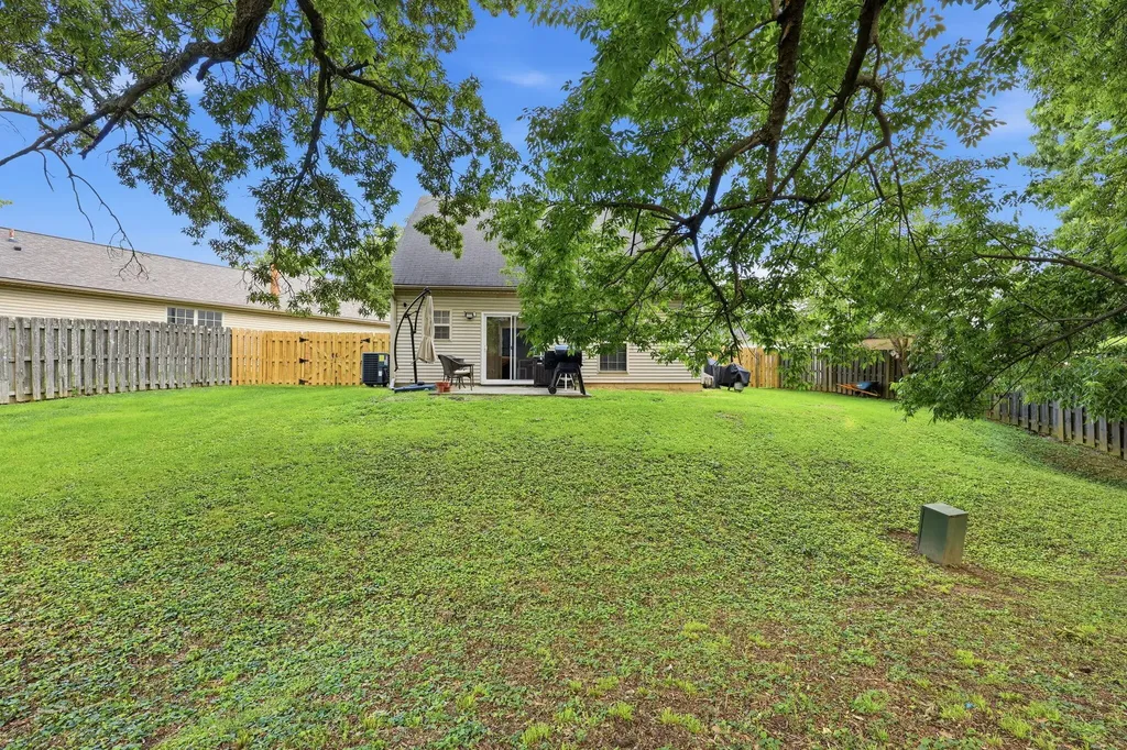 501 Rhodora Ridge Lexington KY 40517