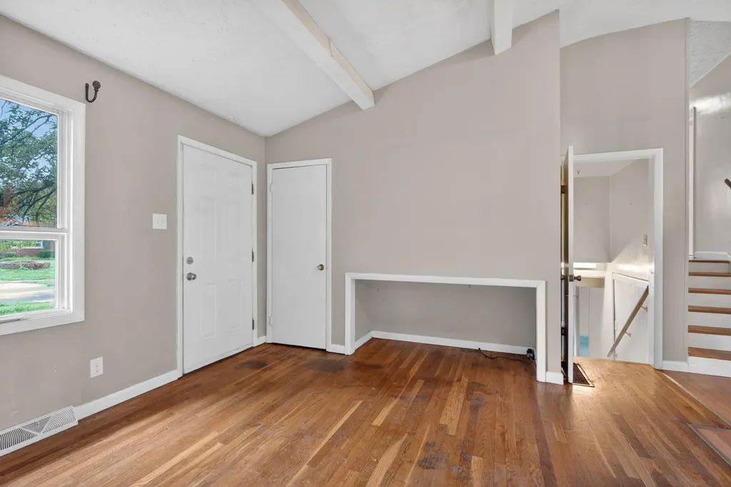 1804 Ranier Drive Lexington KY 40505