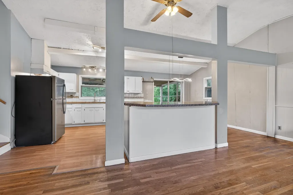 1804 Ranier Drive Lexington KY 40505