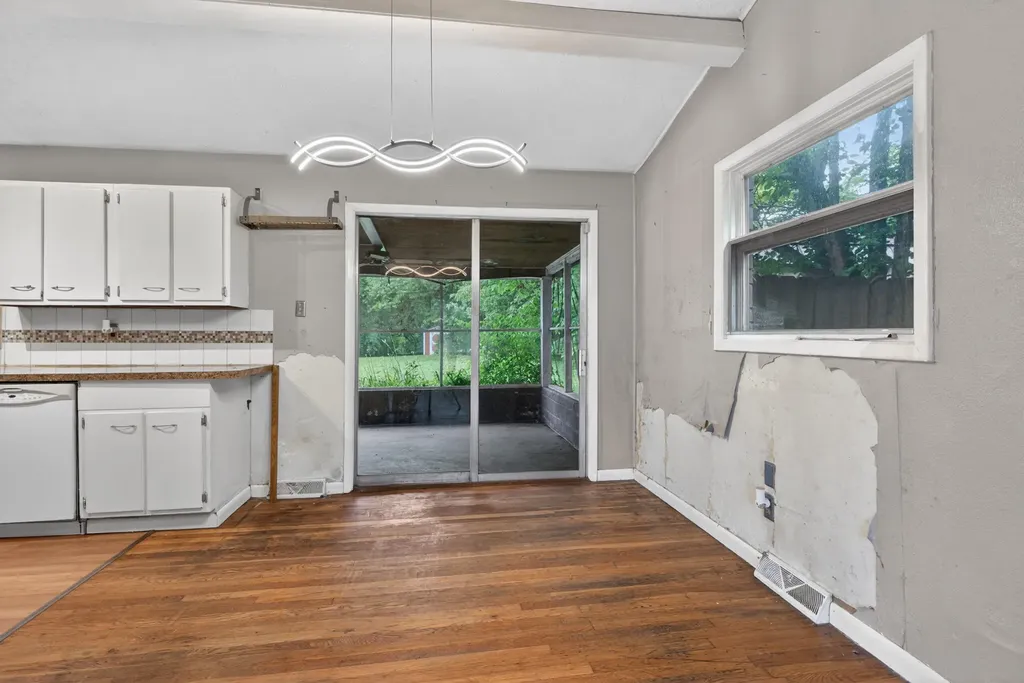1804 Ranier Drive Lexington KY 40505