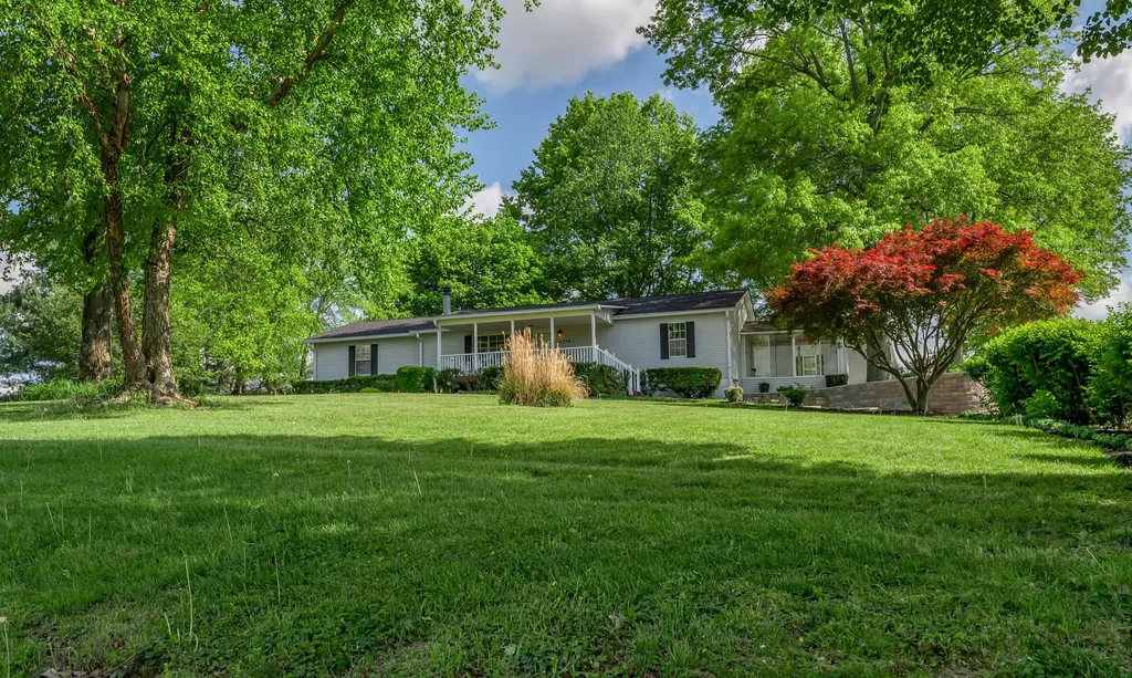 6356 Van Meter Road Winchester KY 40391