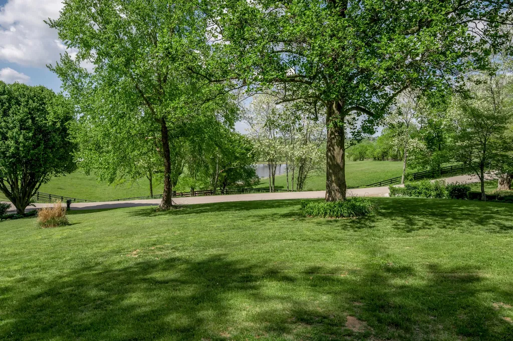 6356 Van Meter Road Winchester KY 40391