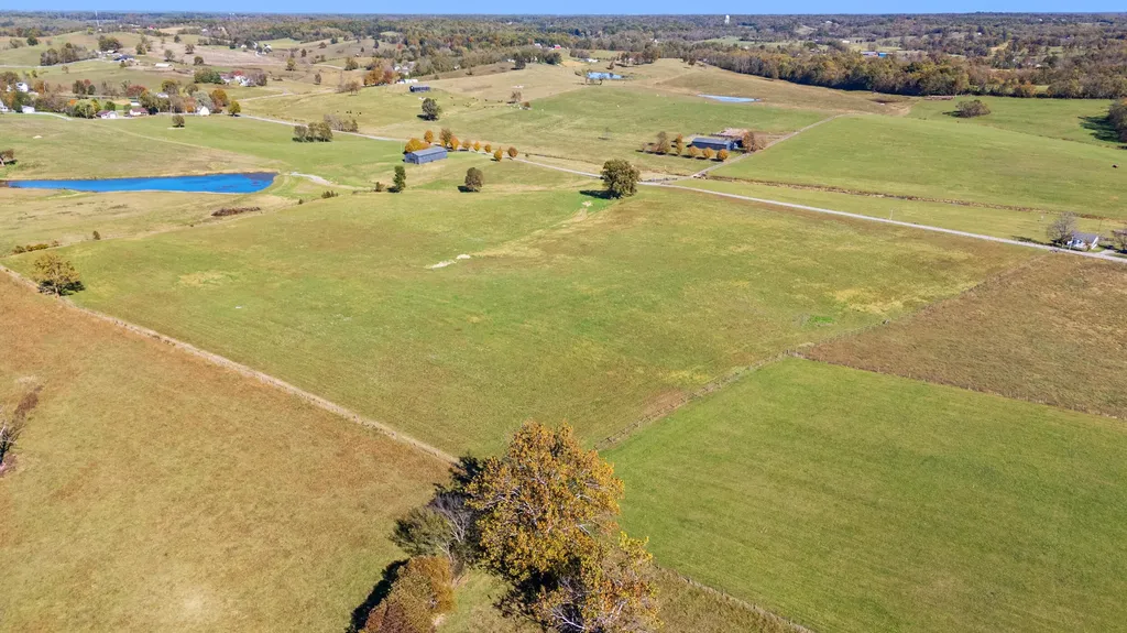 3594 Long Lick Pike Stamping Ground KY 40379