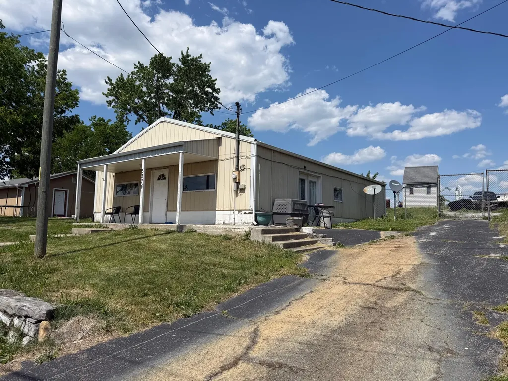 5374 Lexington Road Lancaster KY 40444