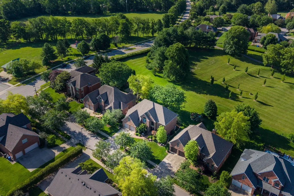 1324 Wakehurst Court Lexington KY 40509