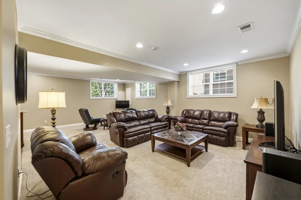 1324 Wakehurst Court Lexington KY 40509