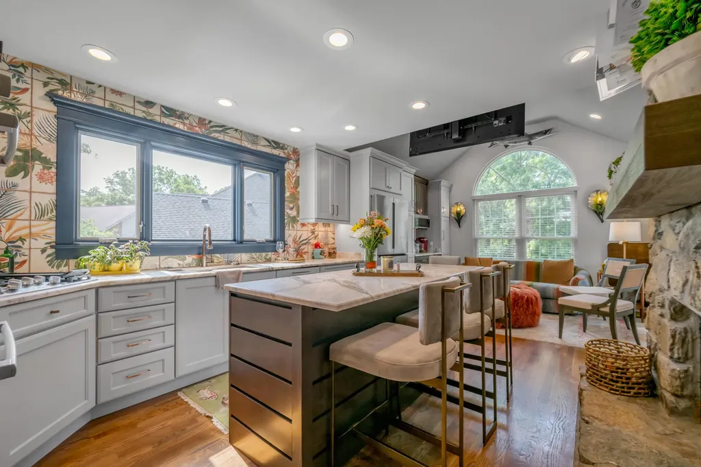 4192 Watertrace Drive Lexington KY 40515