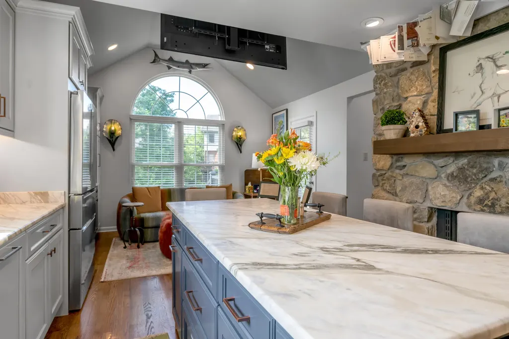 4192 Watertrace Drive Lexington KY 40515