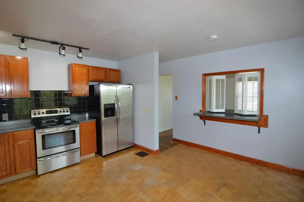 1460 Greendale Road Lexington KY 40511