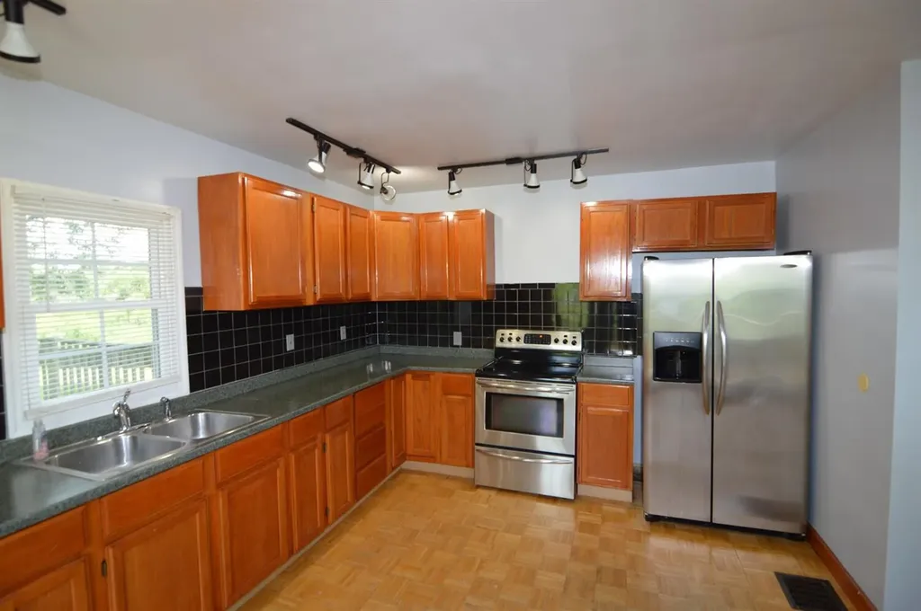 1460 Greendale Road Lexington KY 40511