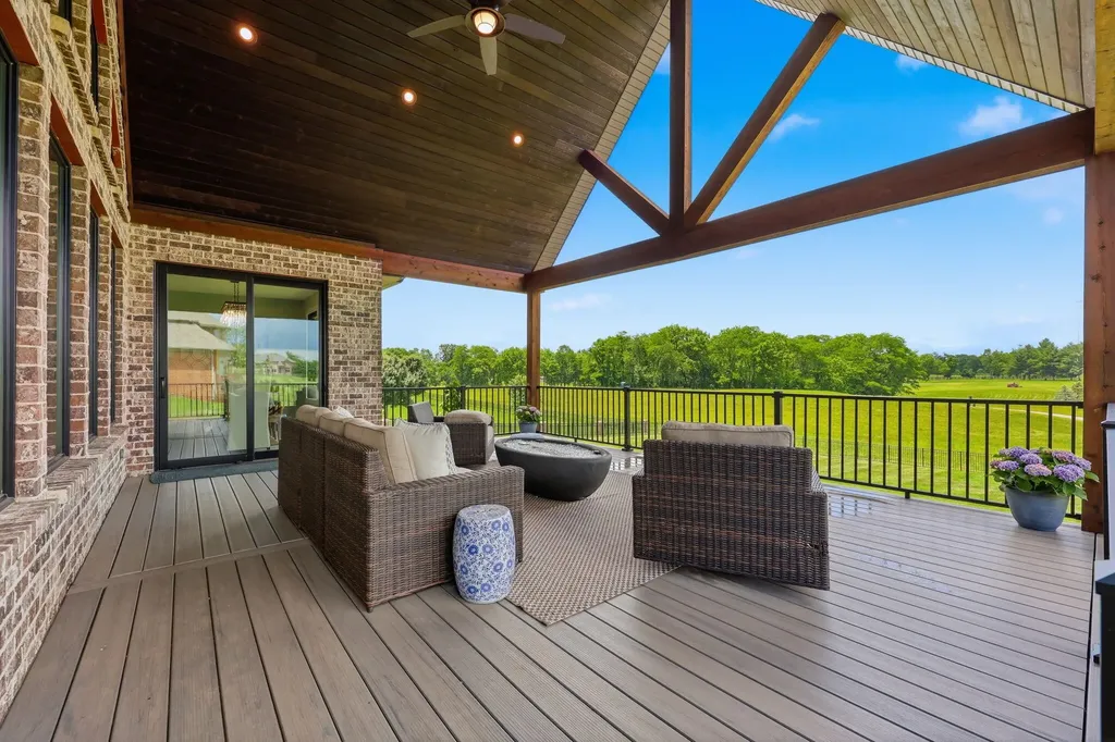 310 Eagle Drive Nicholasville KY 40356