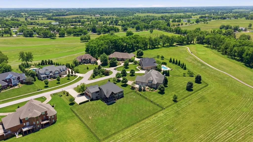 310 Eagle Drive Nicholasville KY 40356