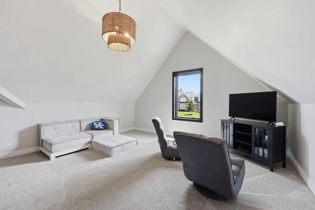 310 Eagle Drive Nicholasville KY 40356