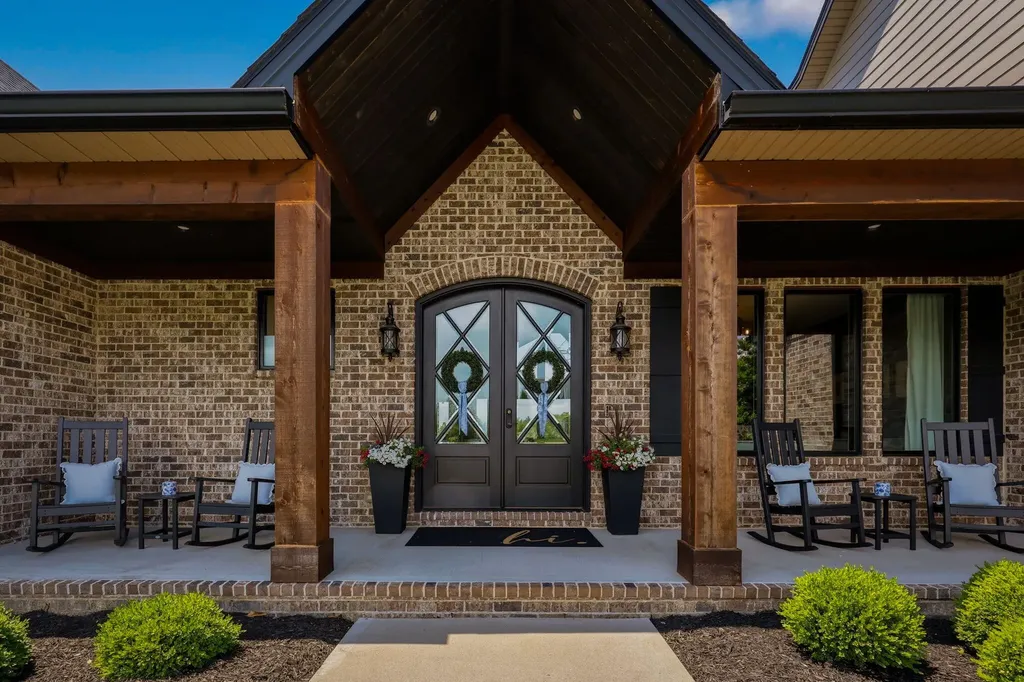 310 Eagle Drive Nicholasville KY 40356