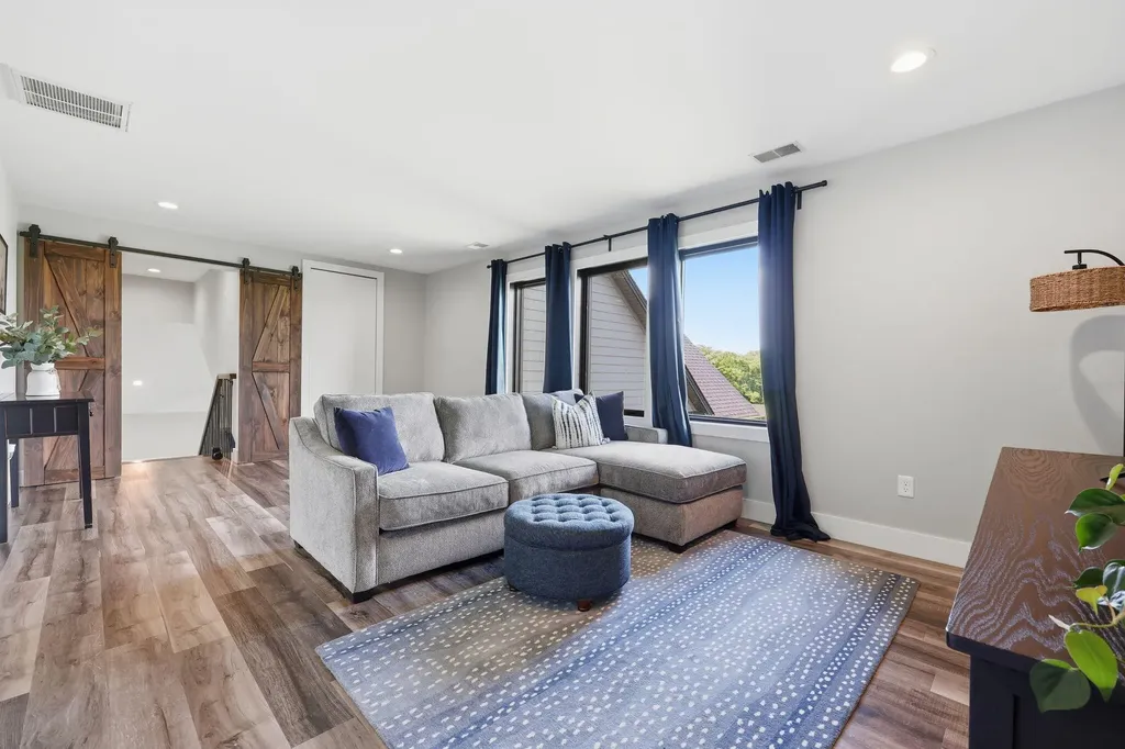 310 Eagle Drive Nicholasville KY 40356
