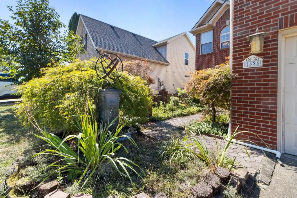 3624 Green Park Court Lexington KY 40509