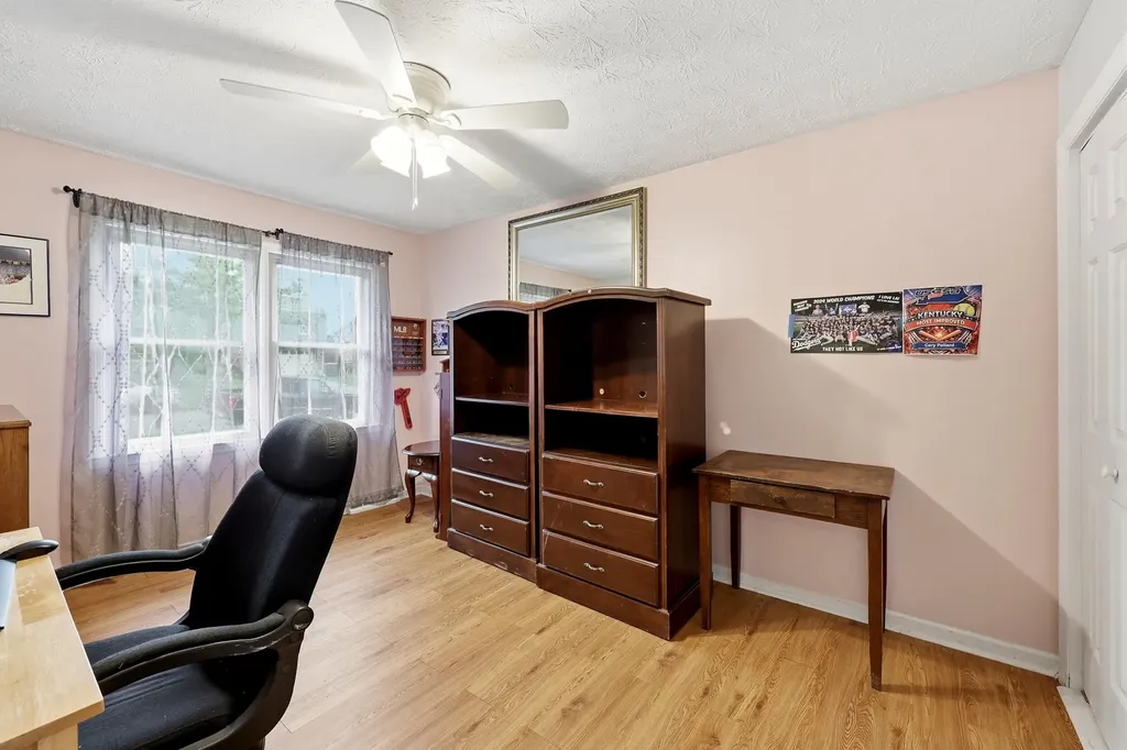 3812 Kittiwake Drive Lexington KY 40517