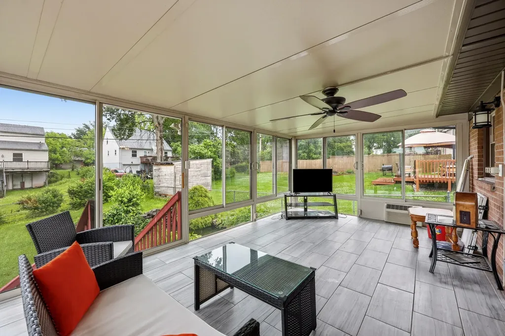 3812 Kittiwake Drive Lexington KY 40517