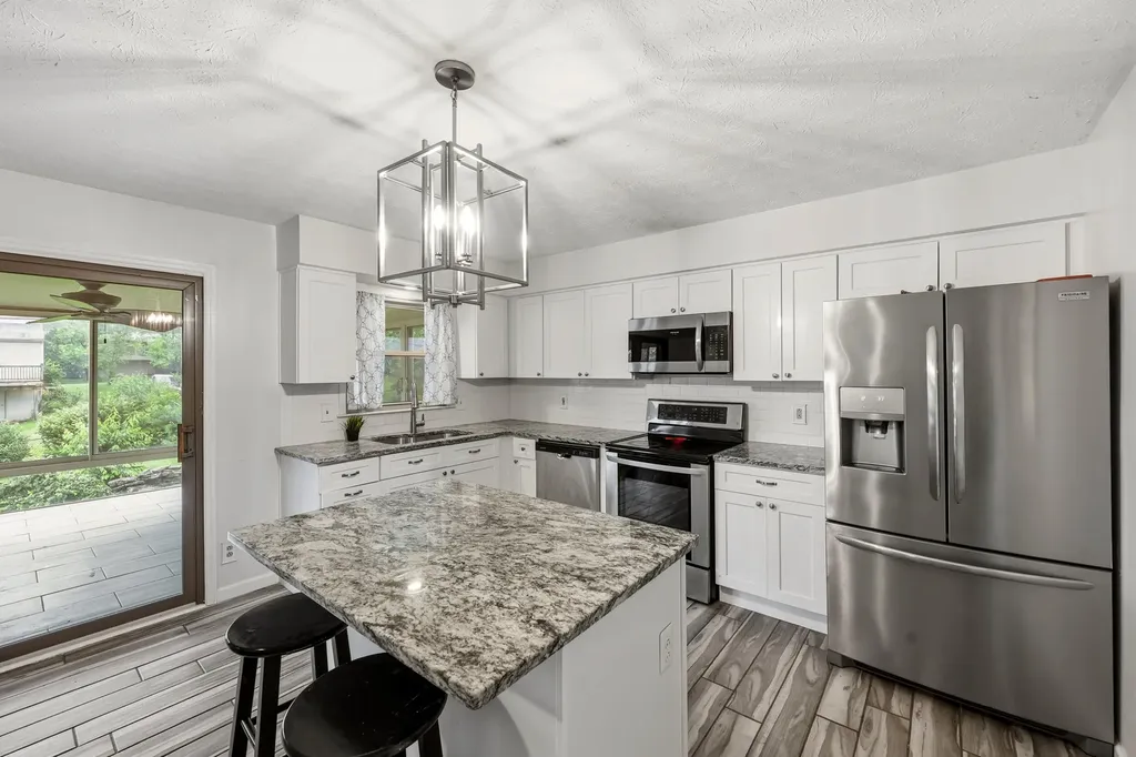 3812 Kittiwake Drive Lexington KY 40517