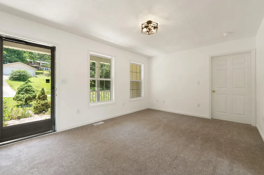 70 Liberty Drive Mt Vernon KY 40456