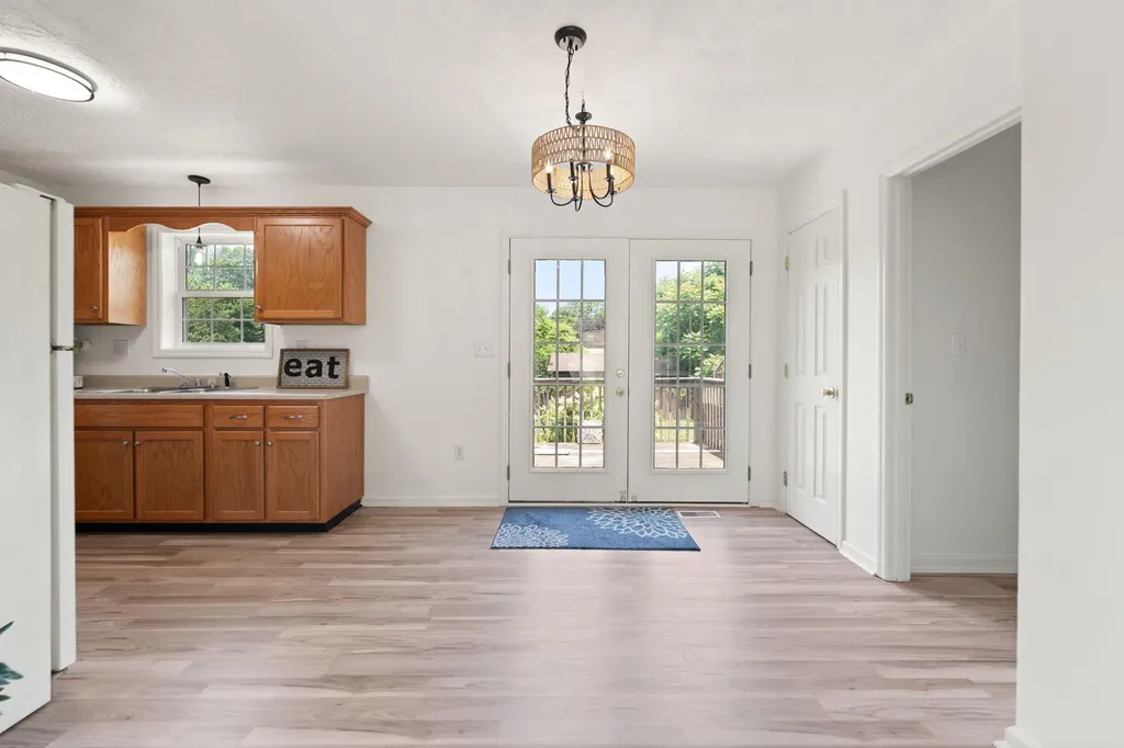70 Liberty Drive Mt Vernon KY 40456
