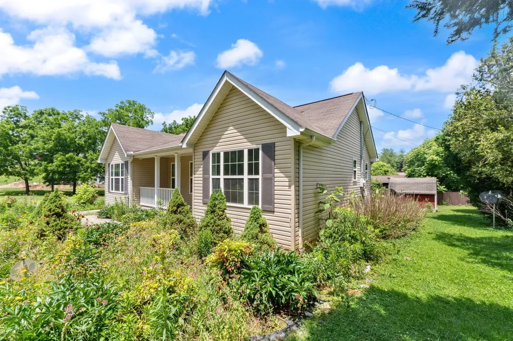 70 Liberty Drive Mt Vernon KY 40456