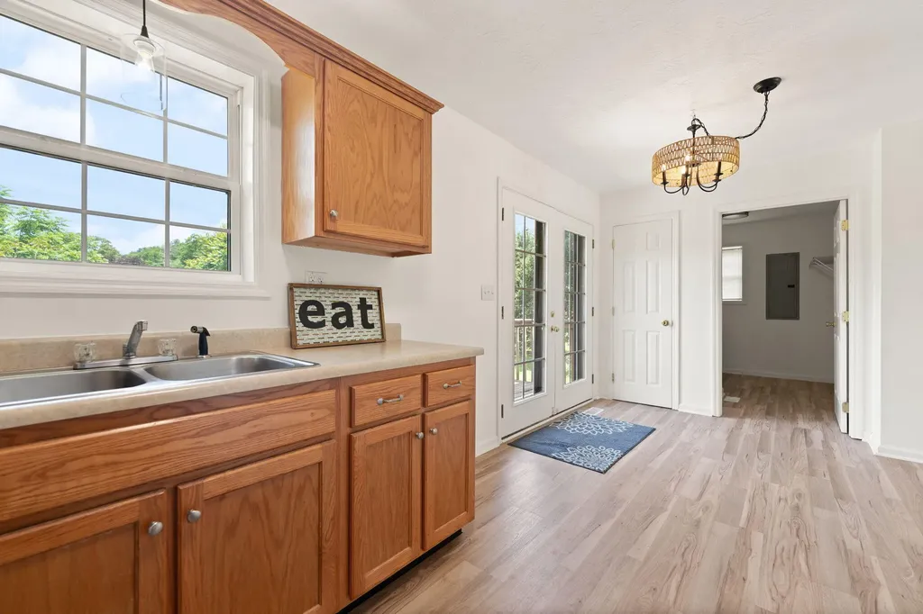 70 Liberty Drive Mt Vernon KY 40456