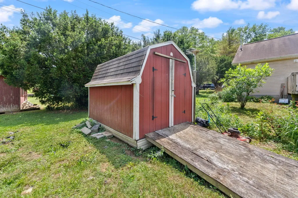 70 Liberty Drive Mt Vernon KY 40456