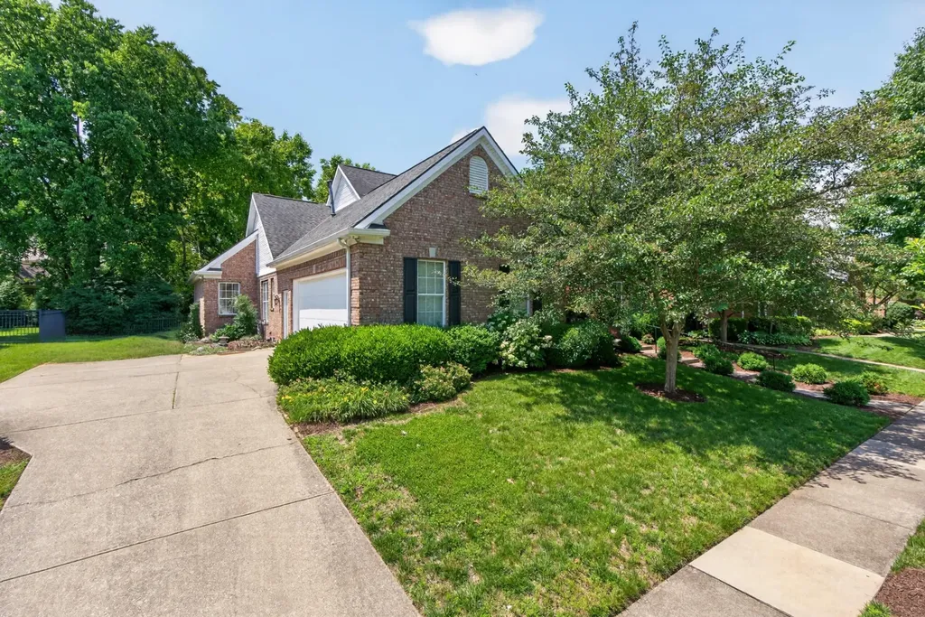 3045 Old Field Way Lexington KY 40513