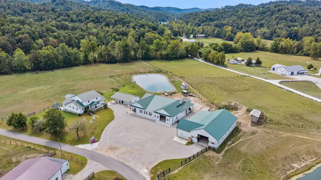 4445 Pine Grove Road Means KY 40346