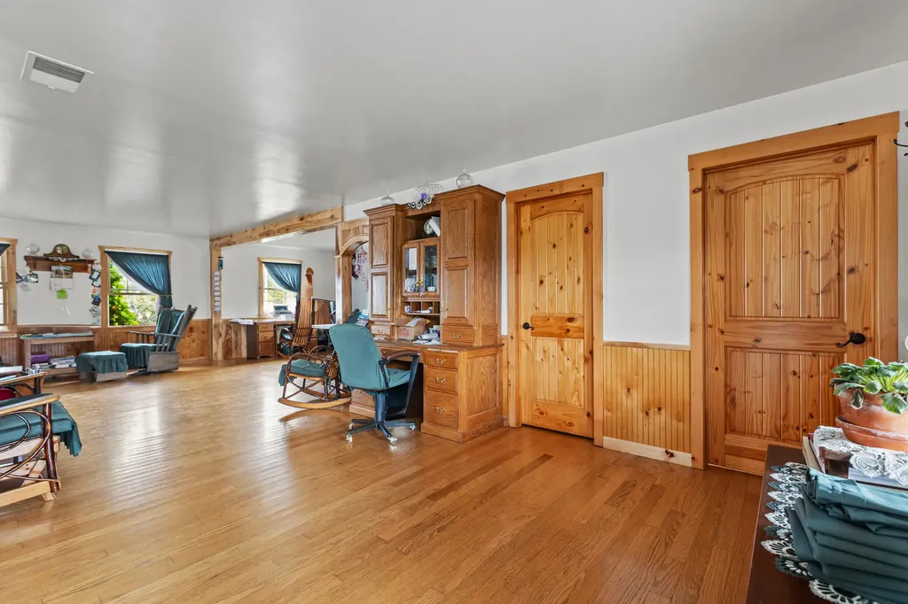 4445 Pine Grove Road Means KY 40346