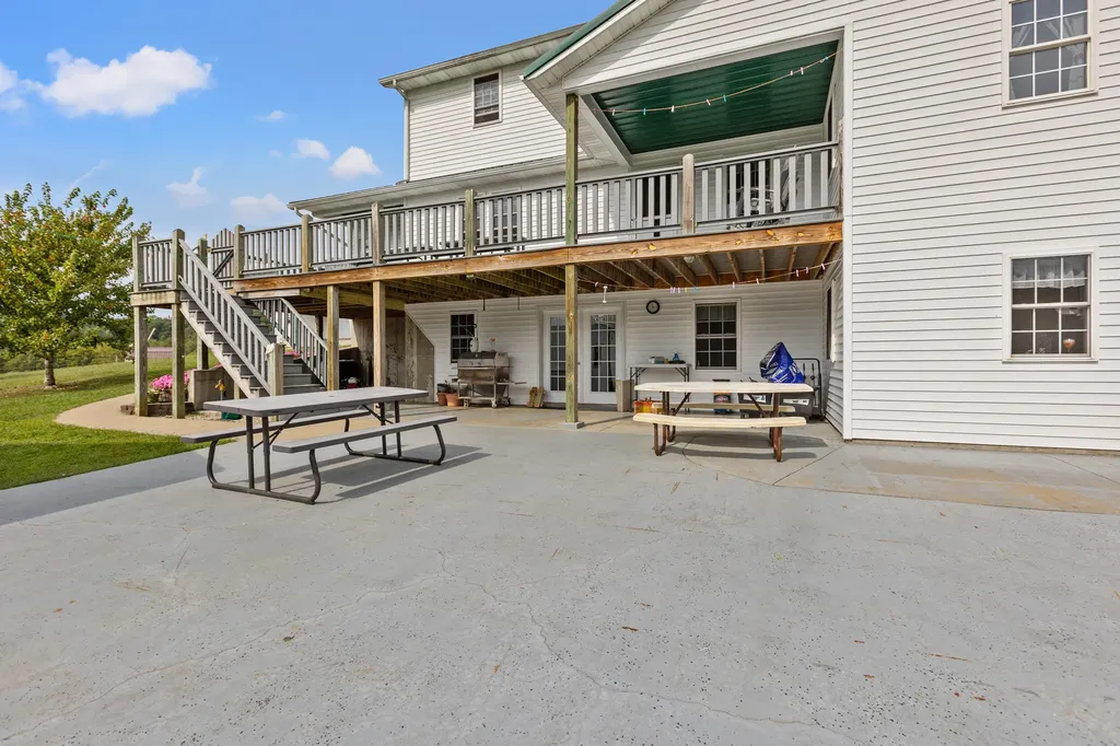 4445 Pine Grove Road Means KY 40346