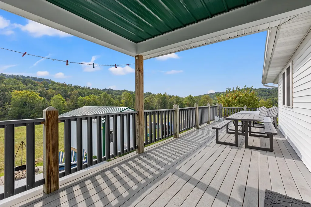 4445 Pine Grove Road Means KY 40346