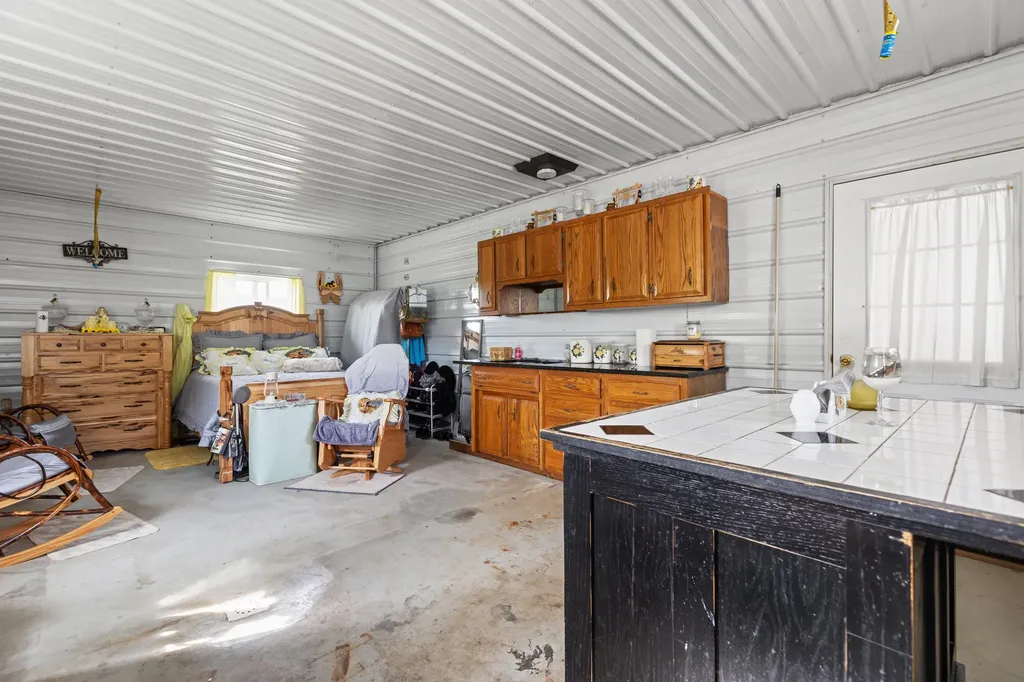 4445 Pine Grove Road Means KY 40346