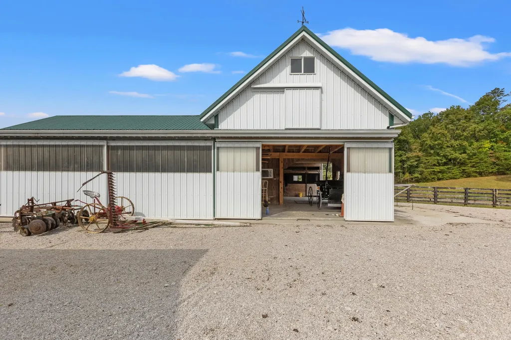 4445 Pine Grove Road Means KY 40346