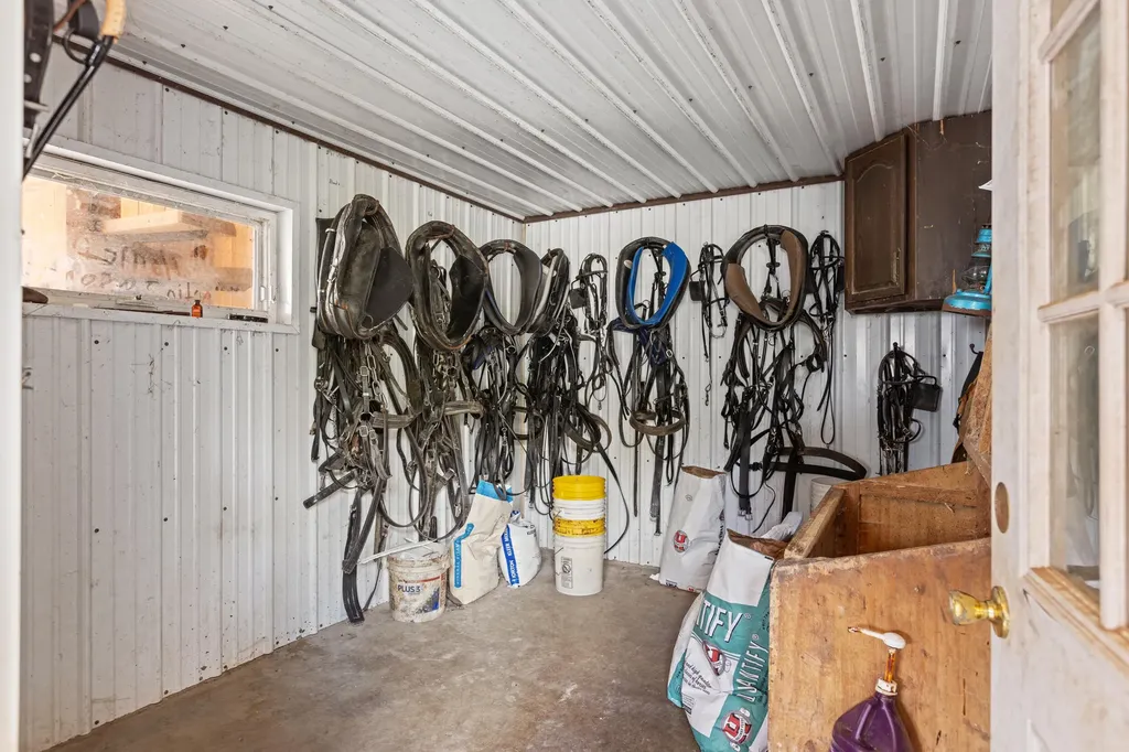 4445 Pine Grove Road Means KY 40346