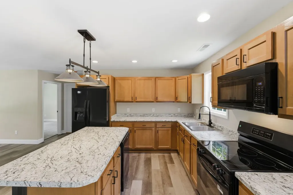 290 Walton Road Irvine KY 40336