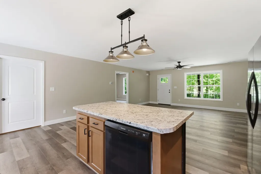 290 Walton Road Irvine KY 40336