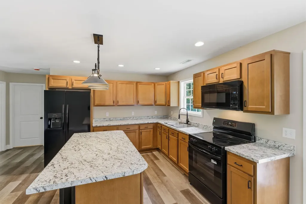 290 Walton Road Irvine KY 40336